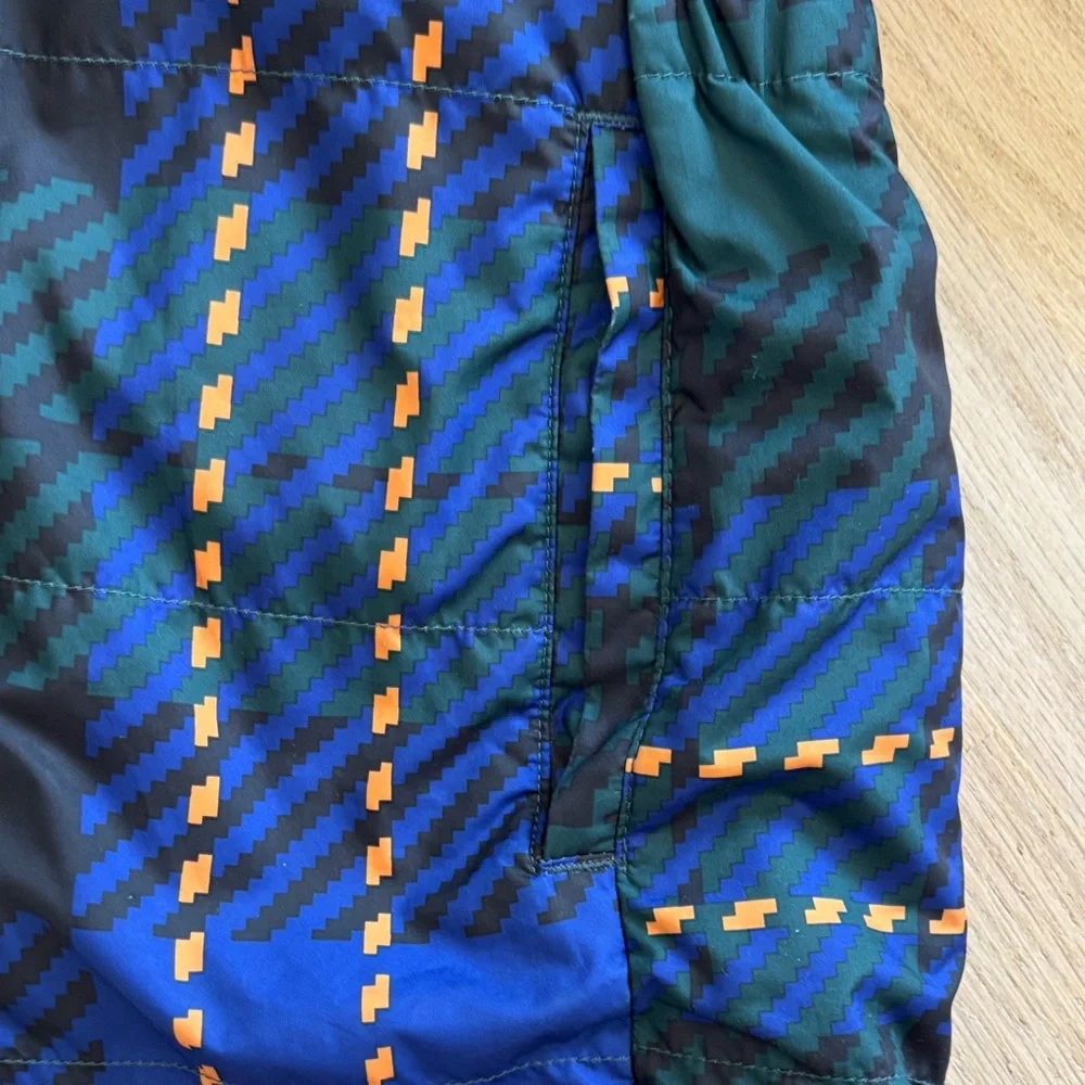 The North Face Cream Fleece Jacket reversible to Green/blue/orange -16 SKU